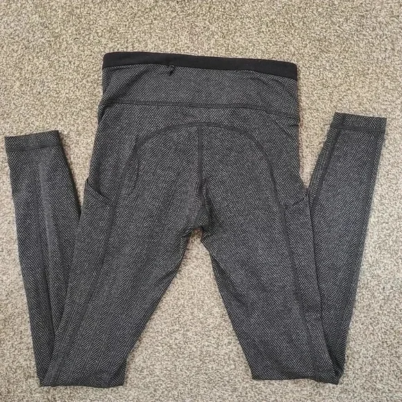 Lululemon Athletica Wunder Under herringbone pattern athleisure leggings - Picture 3 of 3